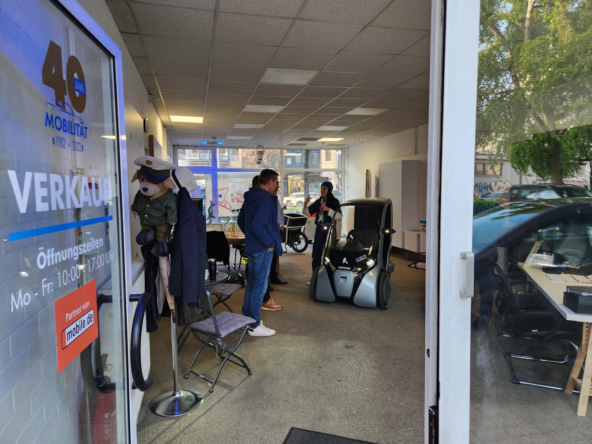 Blick in die Ausstellungsfläche / Showroom Mobilitätshaus Frankfurter Allee